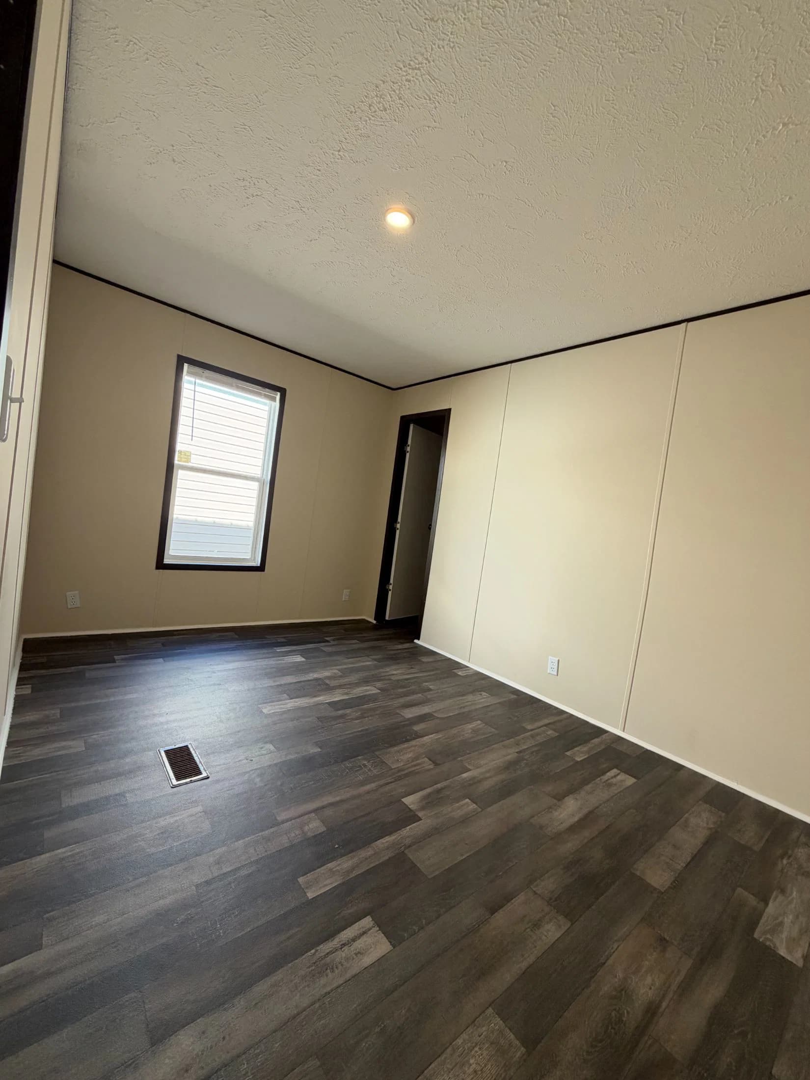 Hamilton (repo)  home features