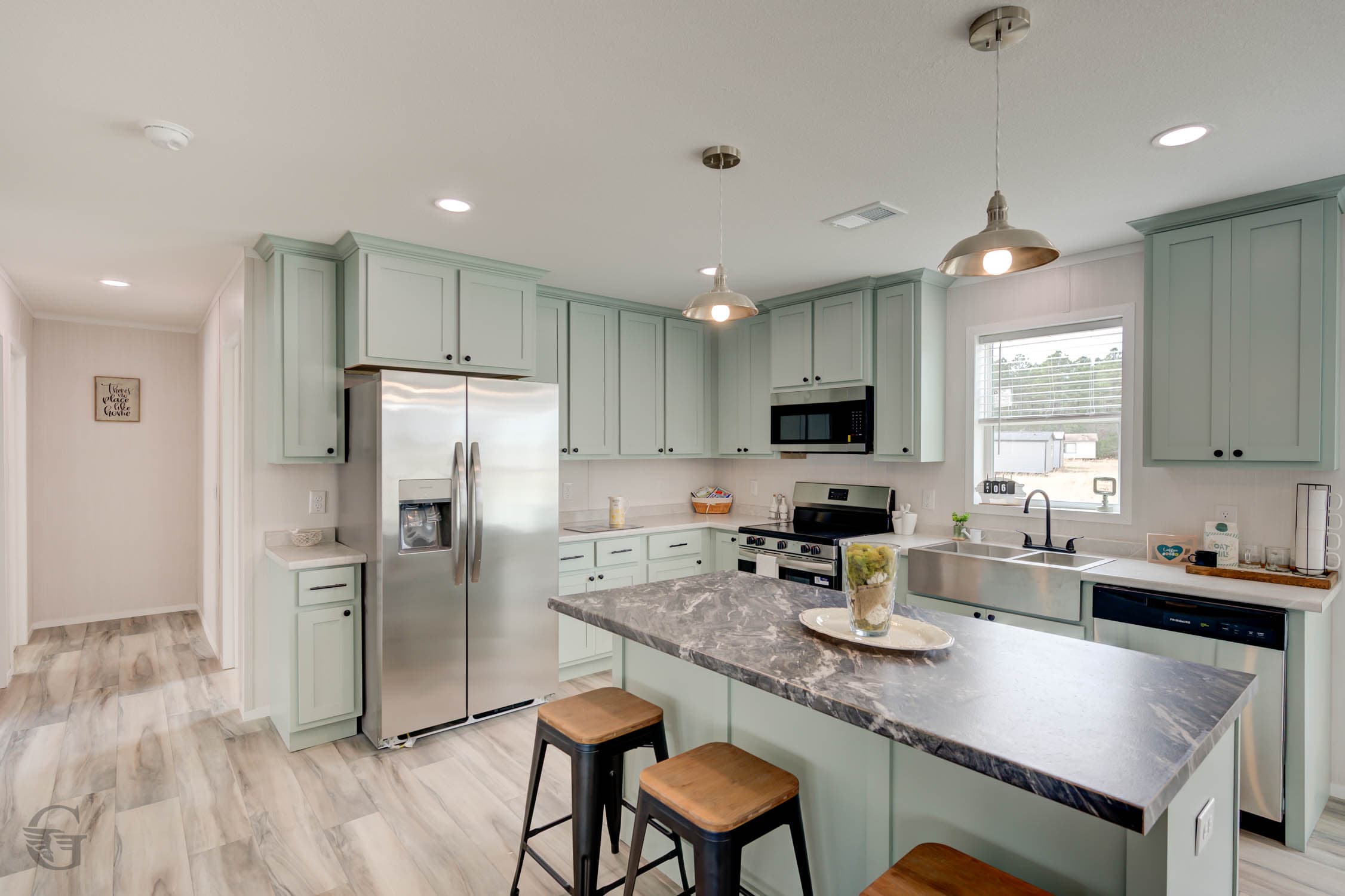 The thaddeus kitchen home features