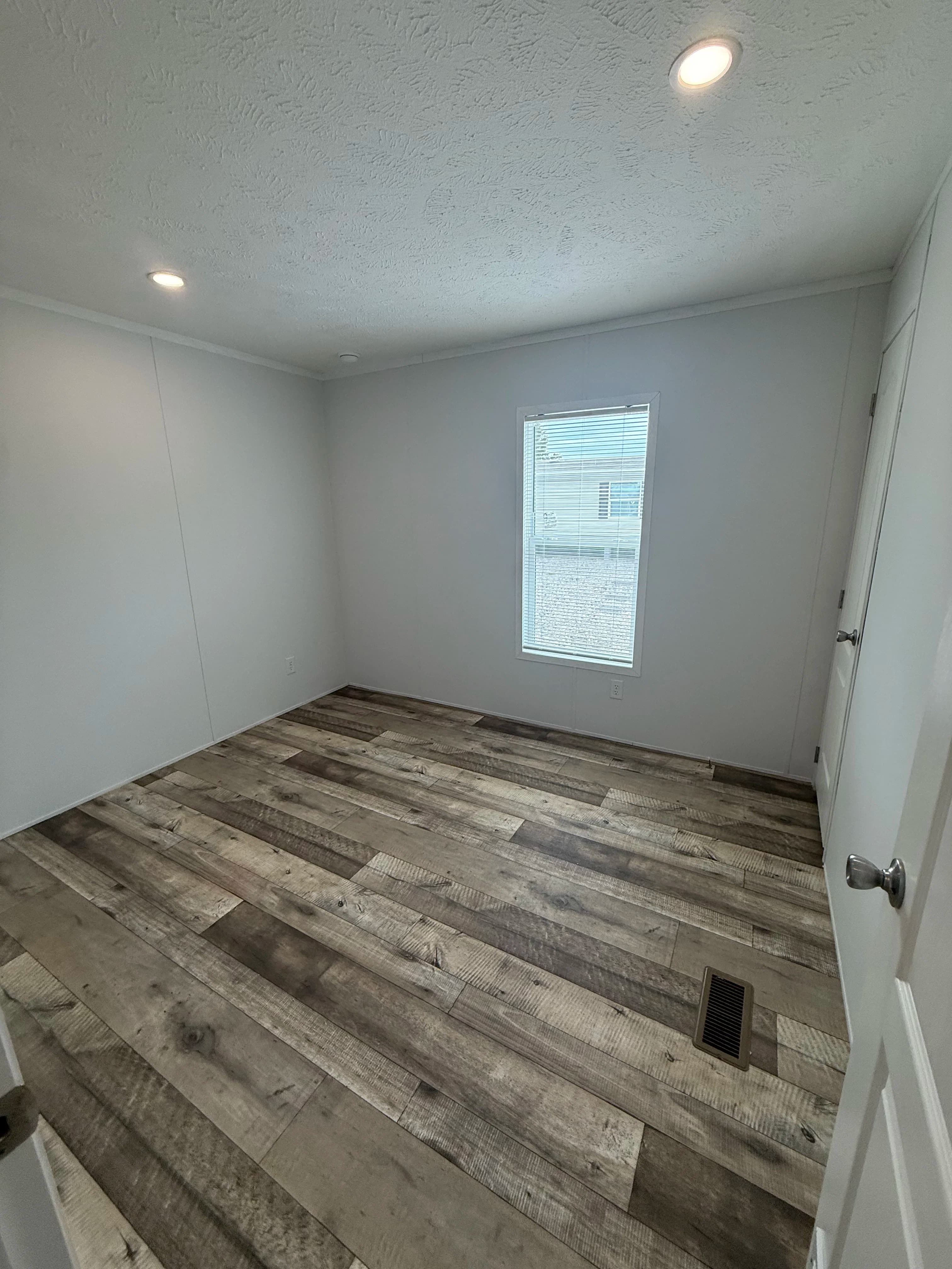 Hamilton (repo)  home features