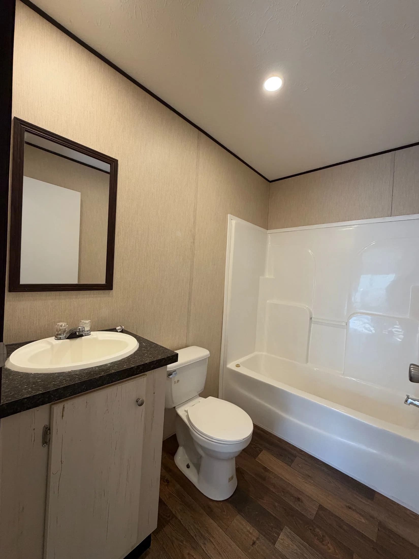 Hamilton (repo)  home features