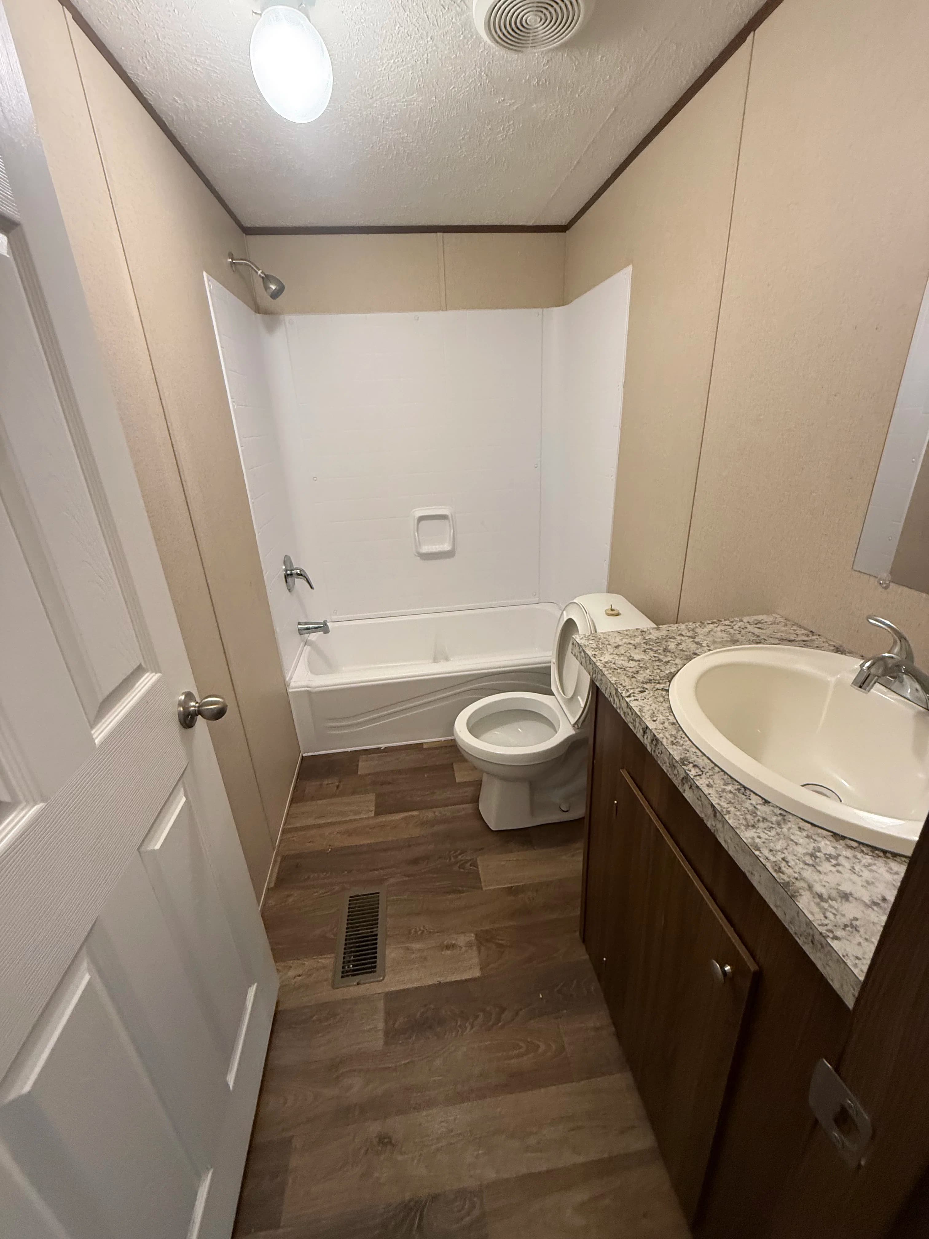Triumph (repo)  home features