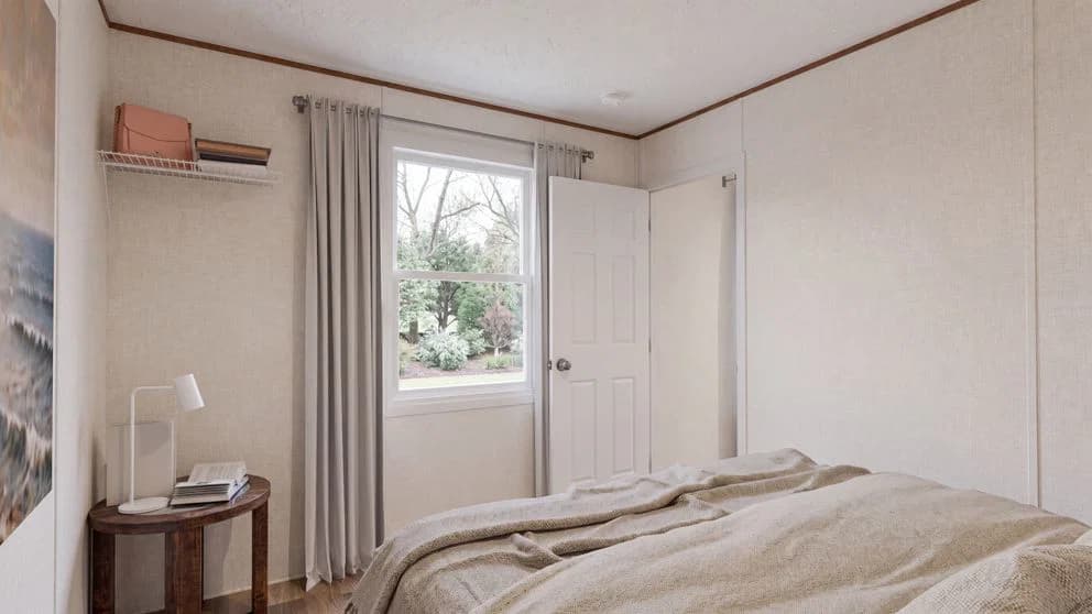 Tulip bedroom home features