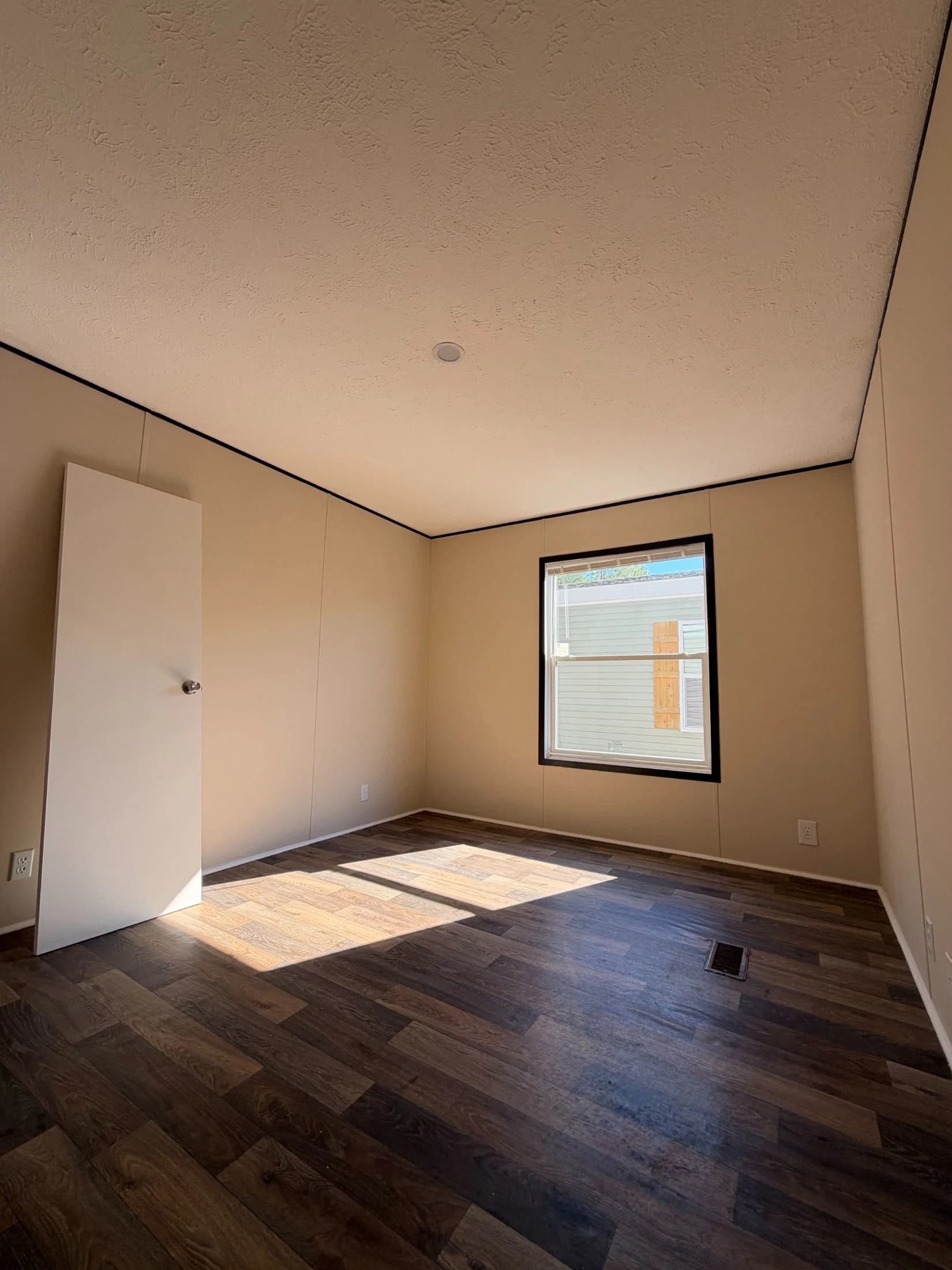 Hamilton (repo)  home features