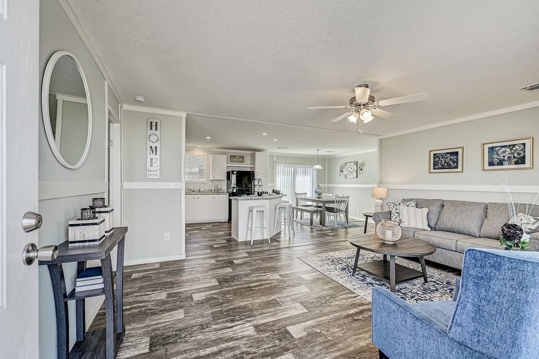 Grand slam 2848302 interior home features