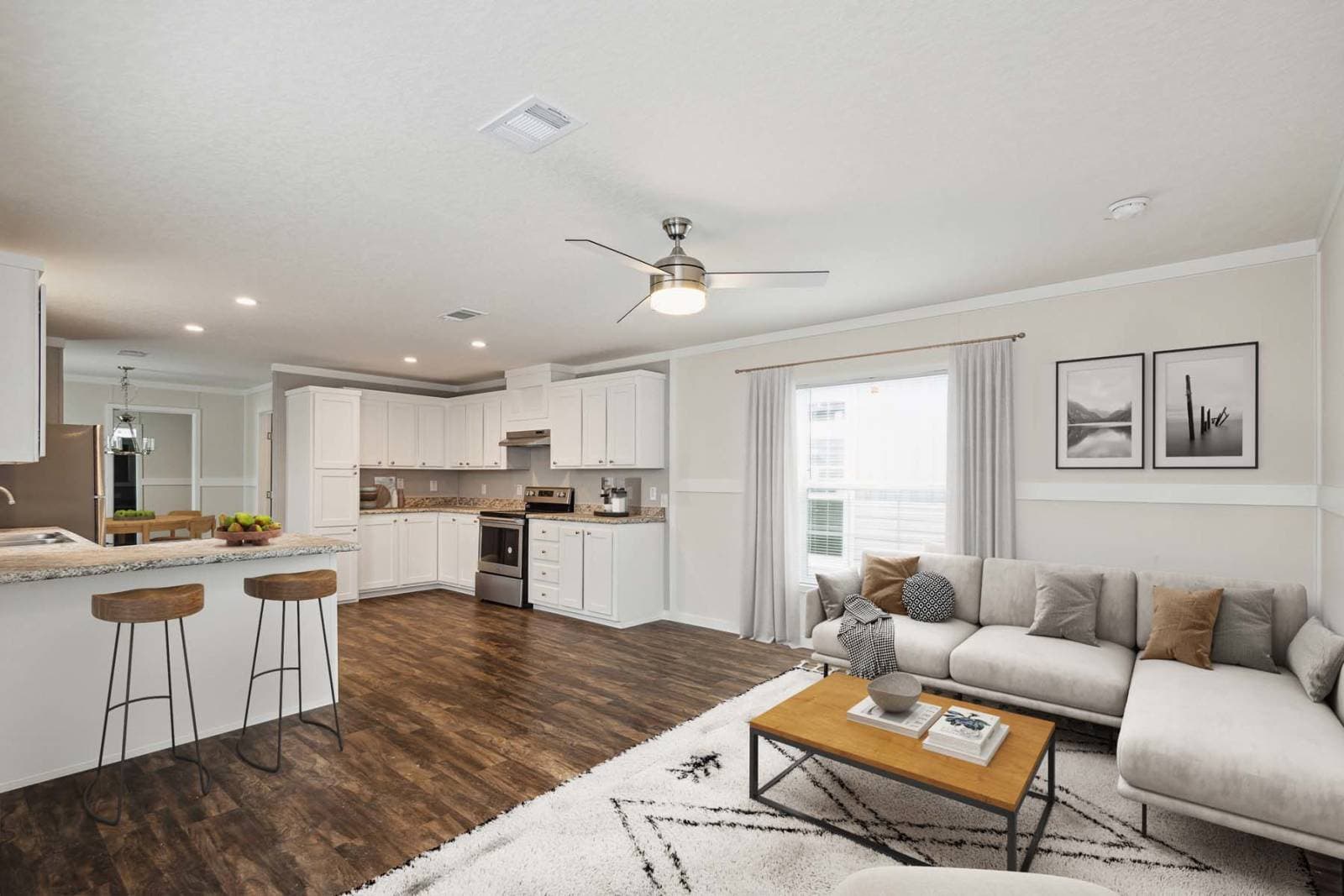 Grand slam 1676480 interior home features